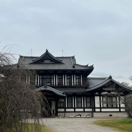 Scenic view of a traditional Japanese building in Yamatokoriyama, Nara.
